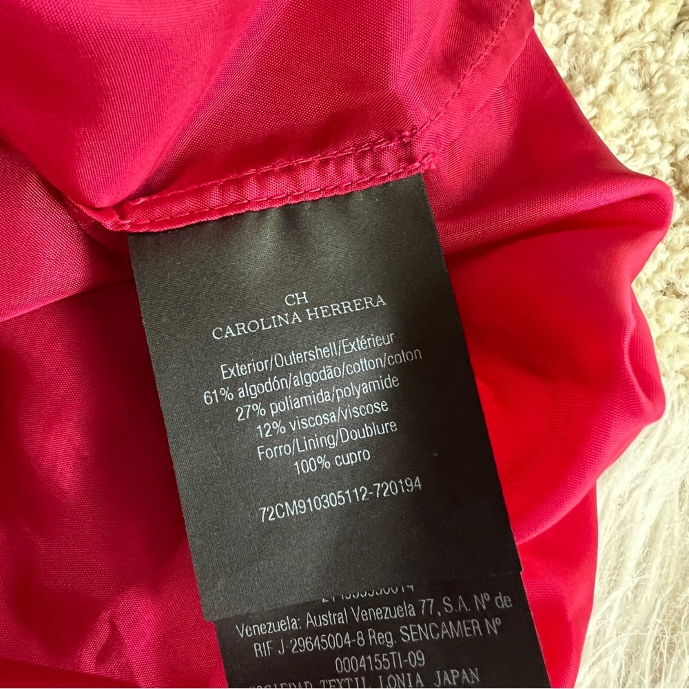 Carolina Herrera Red Lace High Neck Above Knee Sheath Dress - Picture 15 of 15